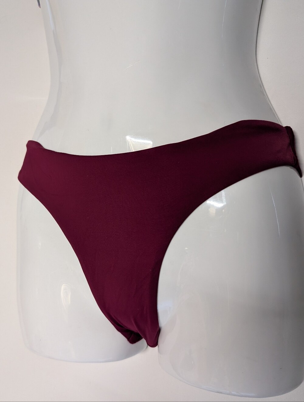 Women's High-Cut Bikini Bottom in Burgundy Size S